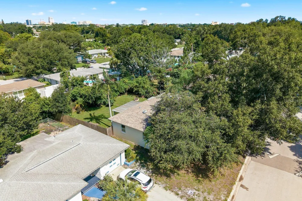 1000 S EVERGREEN AVENUE Clearwater, FL 33756