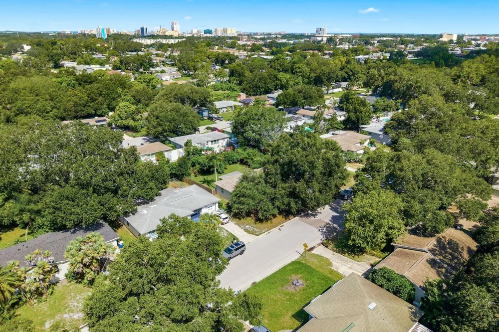 1000 S EVERGREEN AVENUE Clearwater, FL 33756