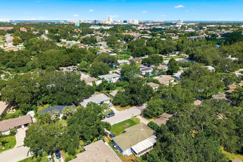1000 S EVERGREEN AVENUE Clearwater, FL 33756