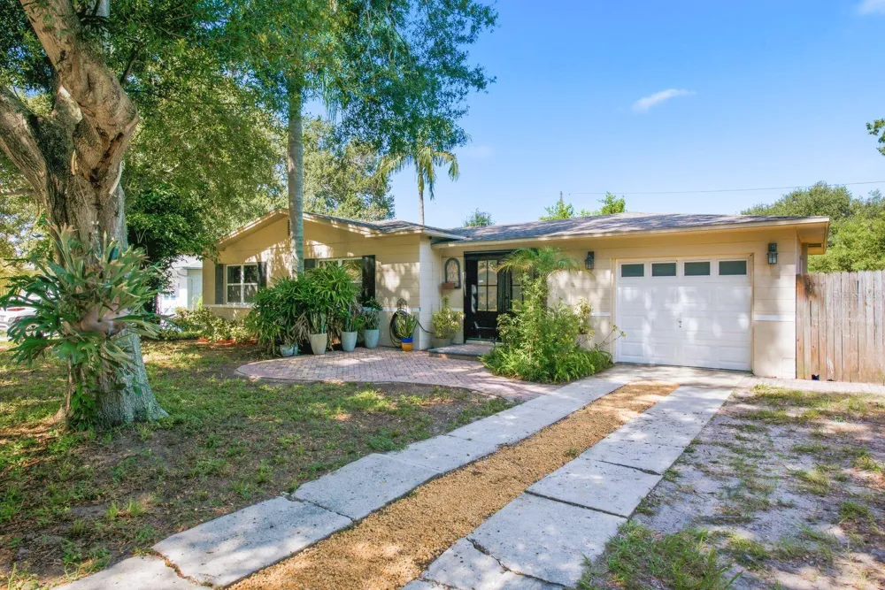 1000 S EVERGREEN AVENUE Clearwater, FL 33756