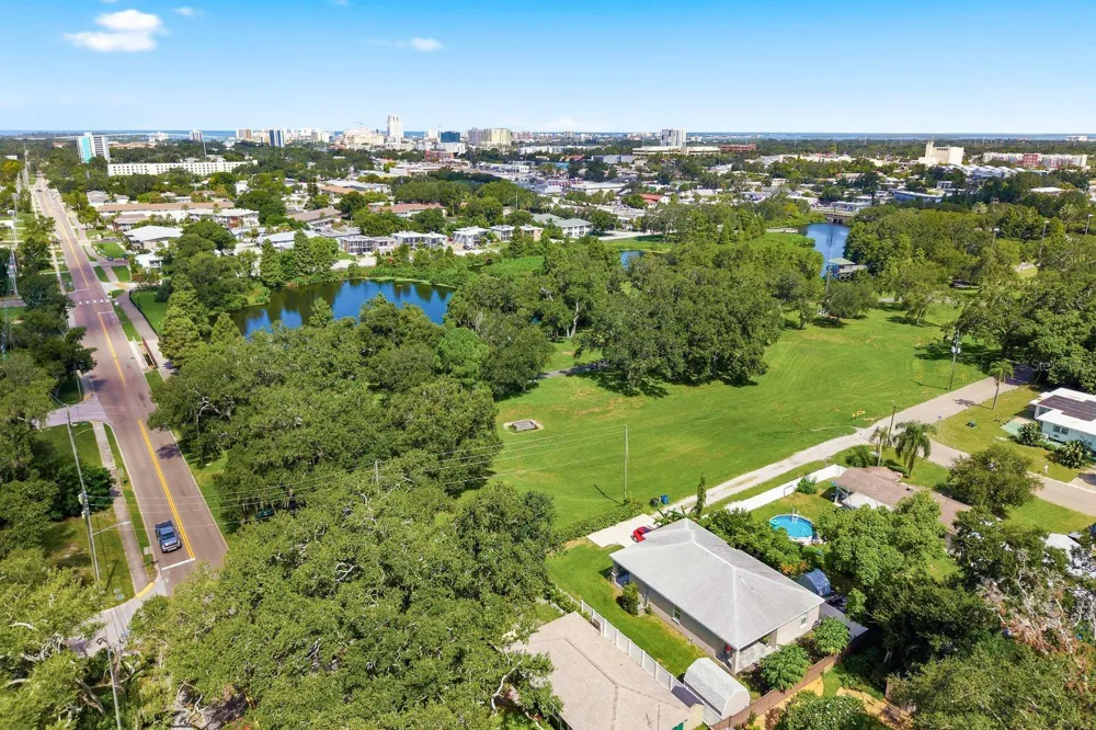 1000 S EVERGREEN AVENUE Clearwater, FL 33756