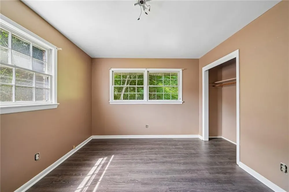 2703 Arrowood Drive East Point, GA 30344