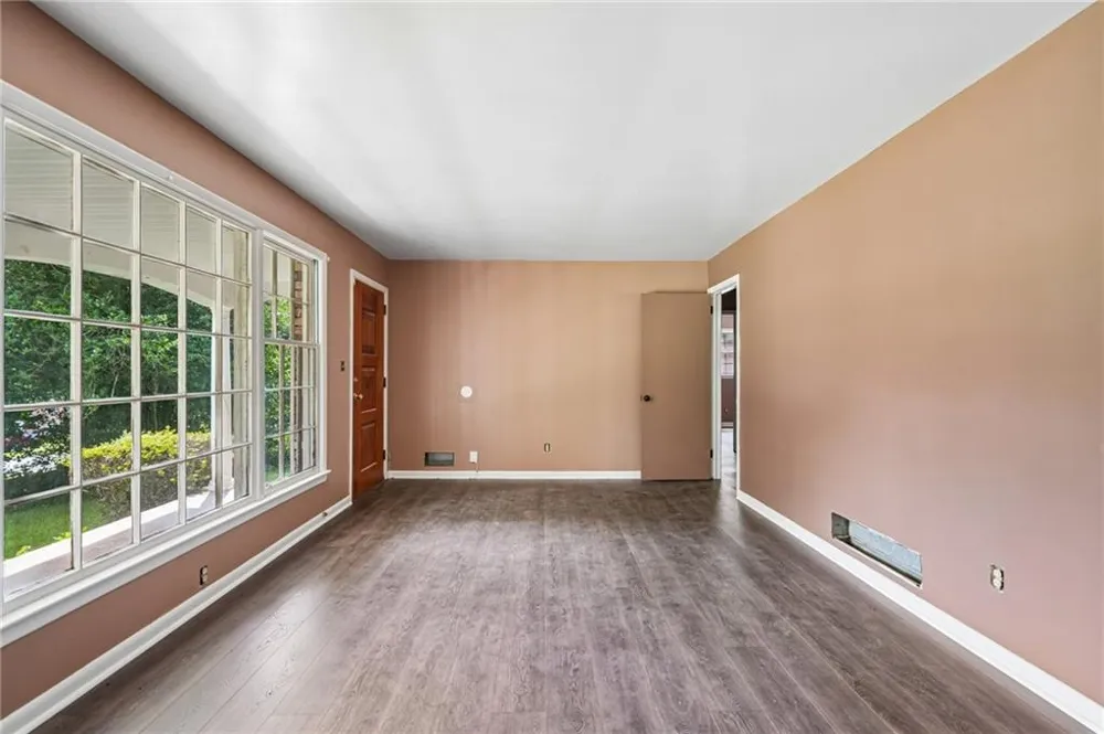 2703 Arrowood Drive East Point, GA 30344