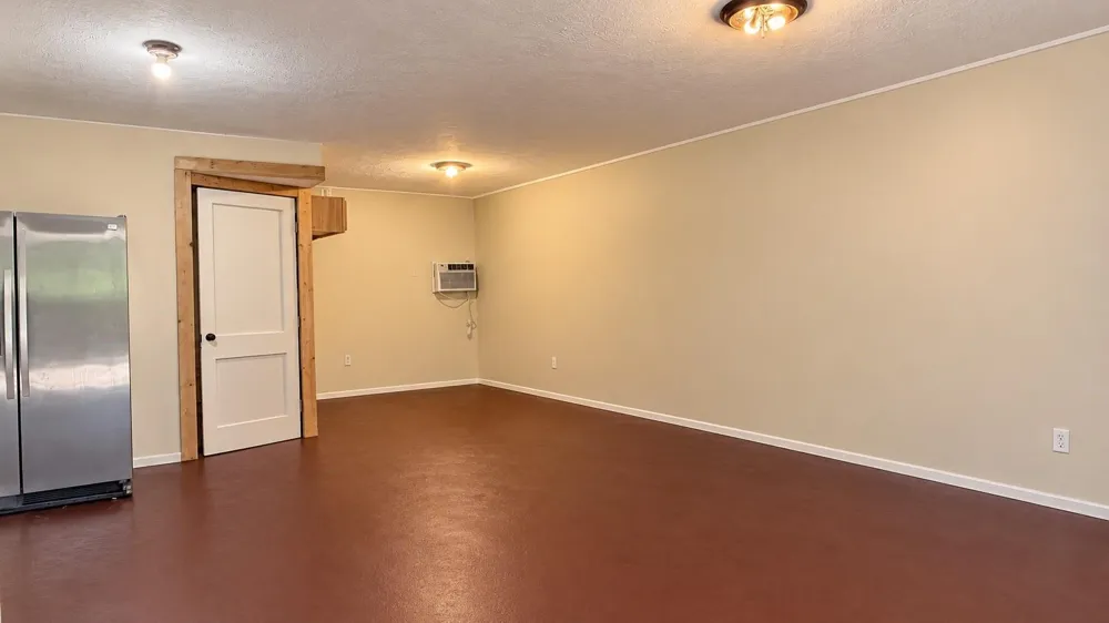 210 Holly Lake W Livingston, TX 77351