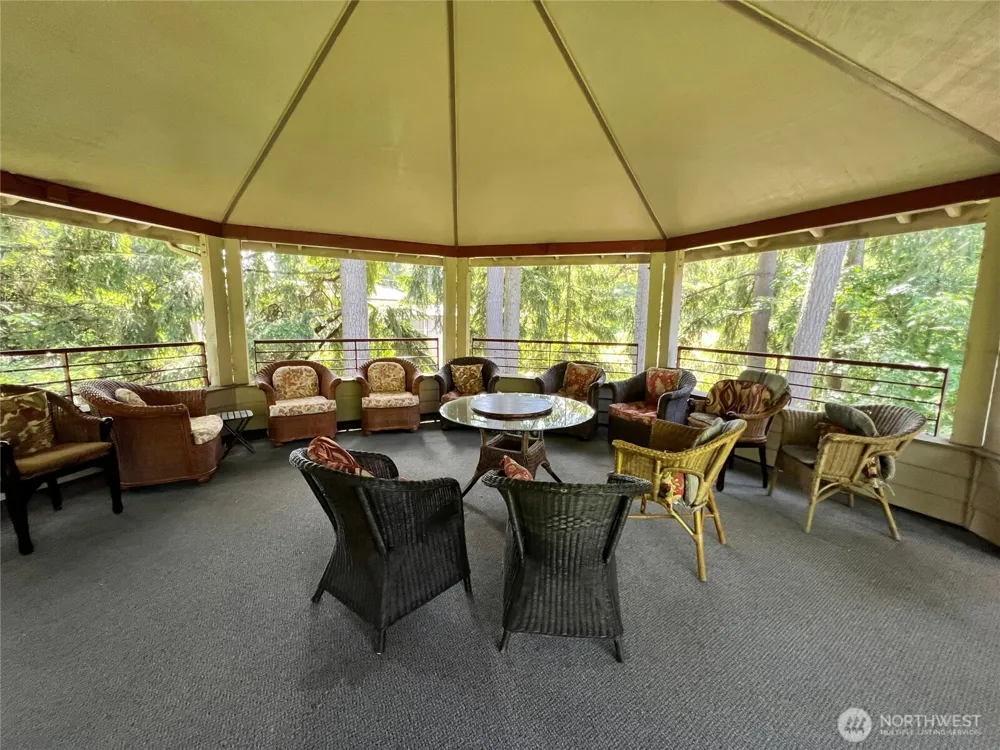 1822 152nd Avenue NE #E307 Bellevue, WA 98007