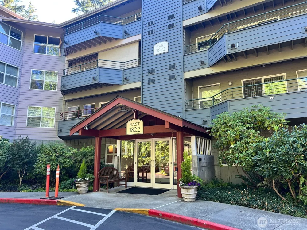 1822 152nd Avenue NE #E307 Bellevue, WA 98007