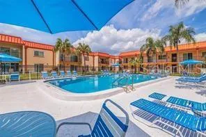 10365 PARADISE BOULEVARD #10 Treasure Island, FL 33706