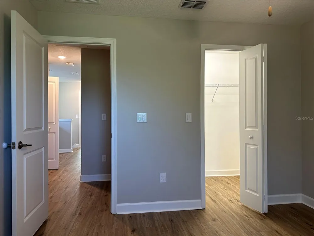 1389 WHITE FOX RUN Lutz, FL 33549