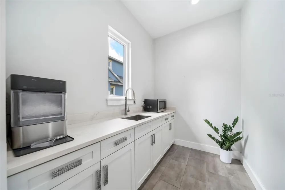 2407 LAFAYETTE AVENUE Winter Park, FL 32789