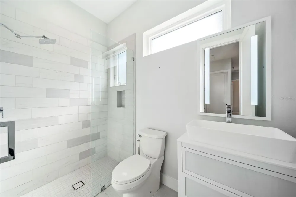 2407 LAFAYETTE AVENUE Winter Park, FL 32789