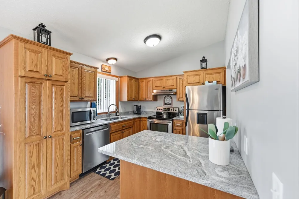 335 Country Side Lane Albany, MN 56307