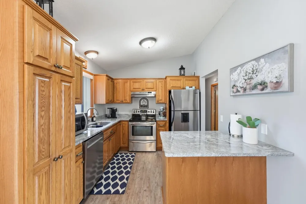335 Country Side Lane Albany, MN 56307