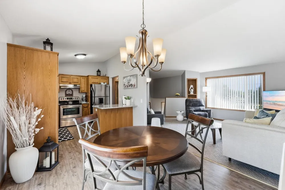 335 Country Side Lane Albany, MN 56307