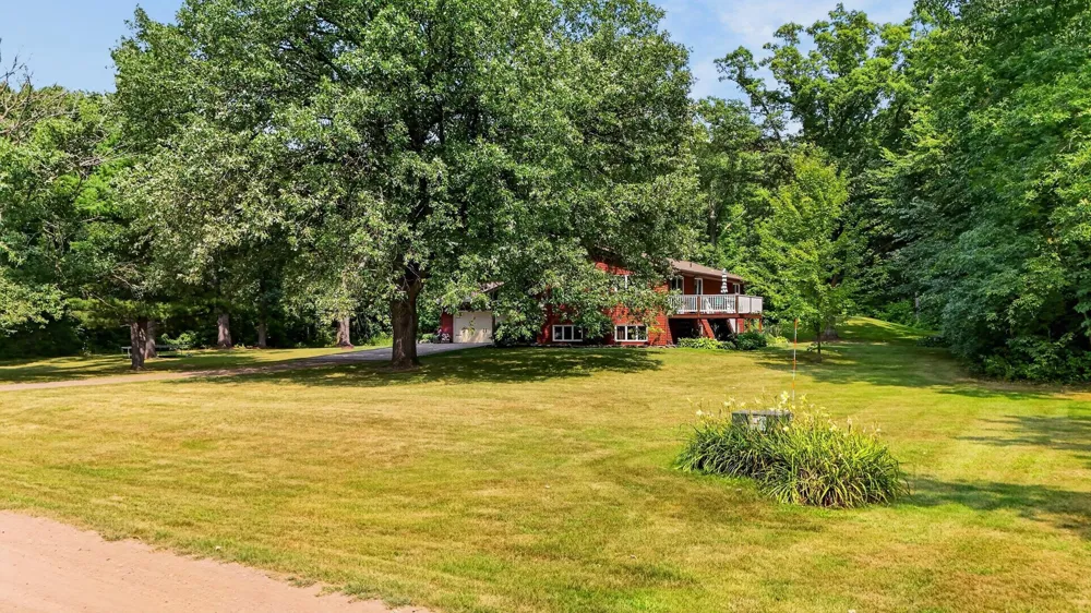 12702 Eastwick Lane Pine City, MN 55063