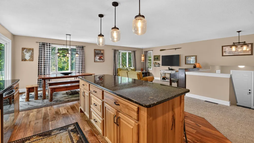 12702 Eastwick Lane Pine City, MN 55063