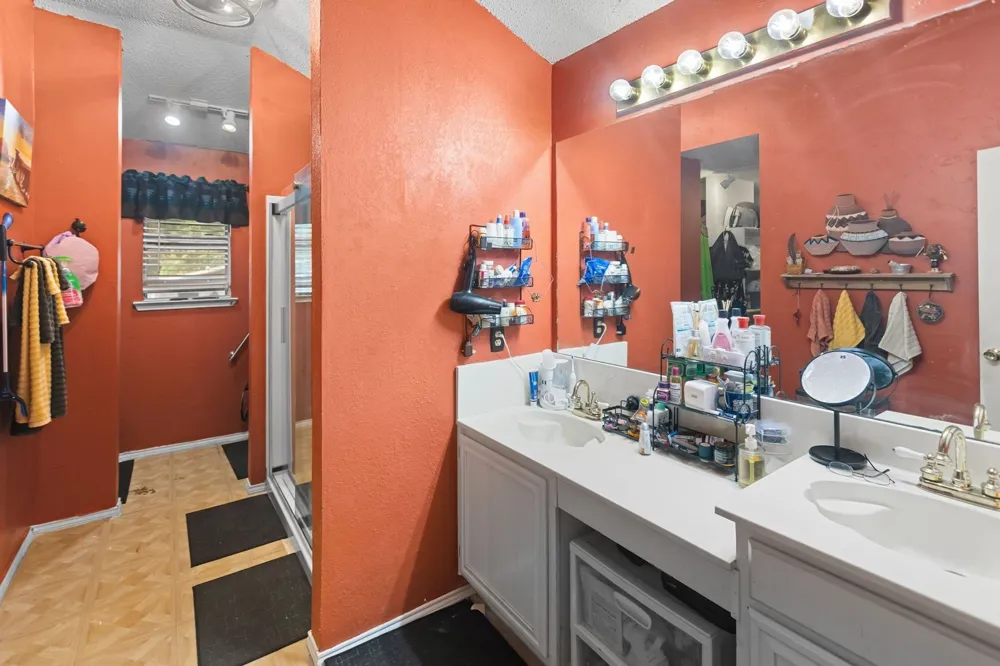 2610 Vistaview Drive Corinth, TX 76210