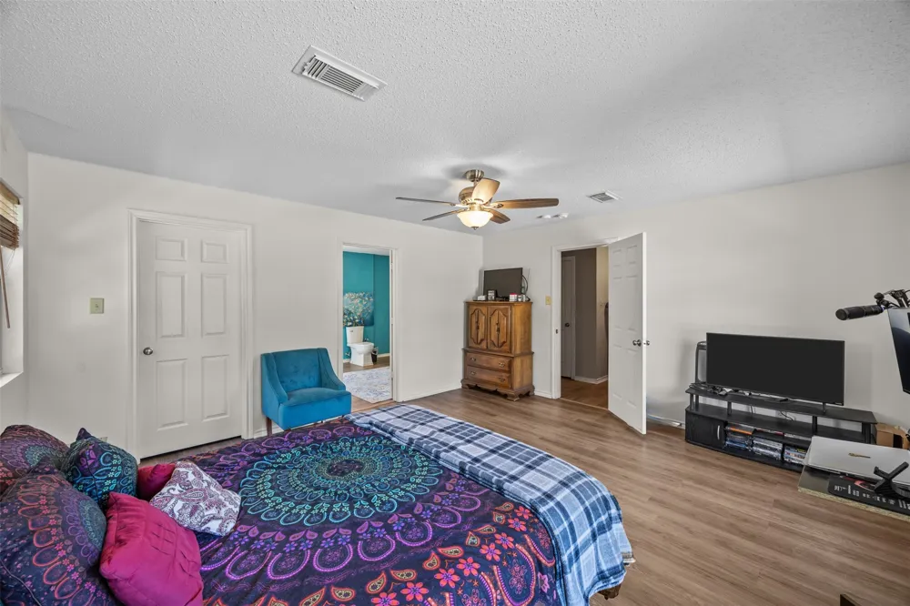 701 2nd Street Cranfills Gap, TX 76637
