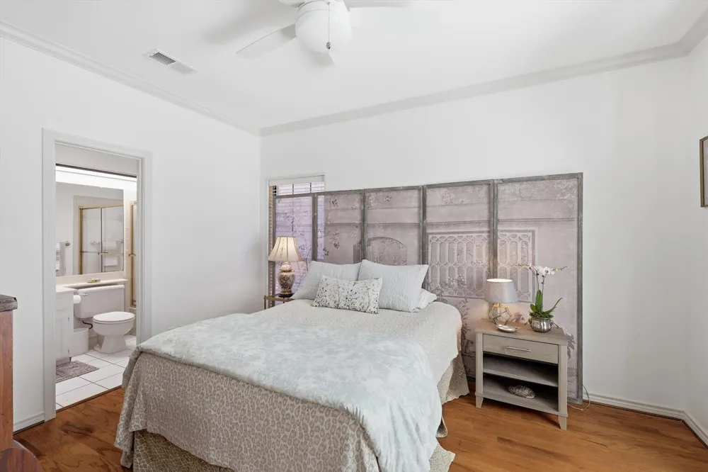 14917 Oaks North Drive Addison, TX 75254
