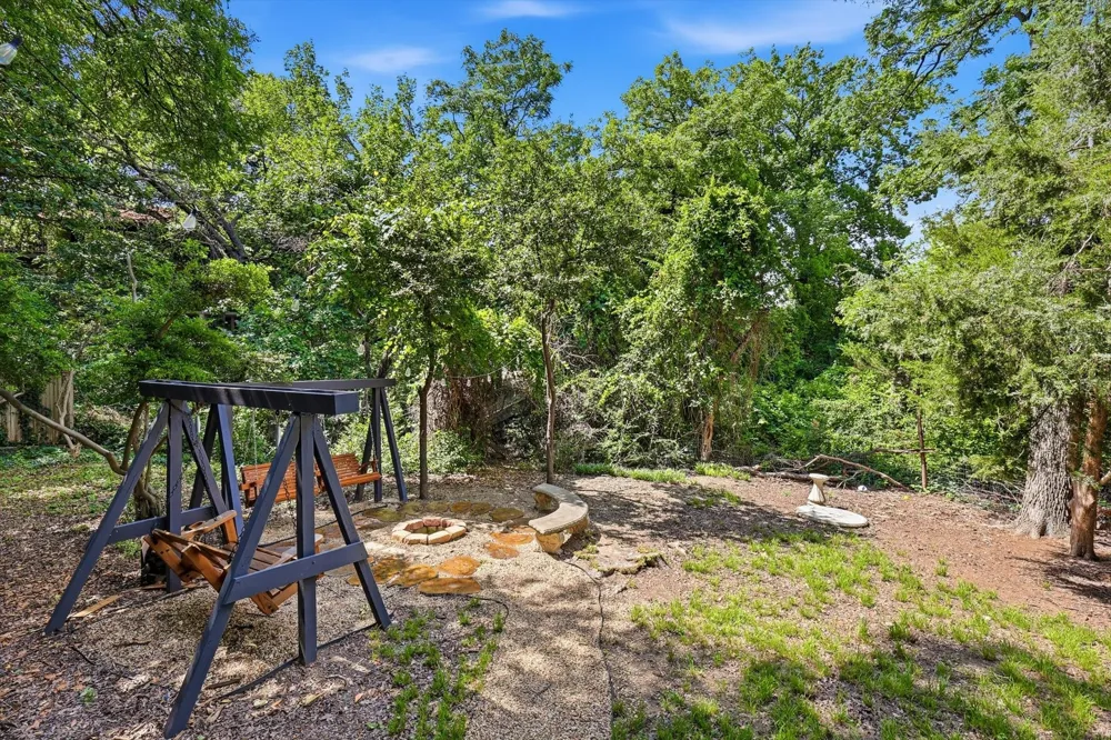 14917 Oaks North Drive Addison, TX 75254