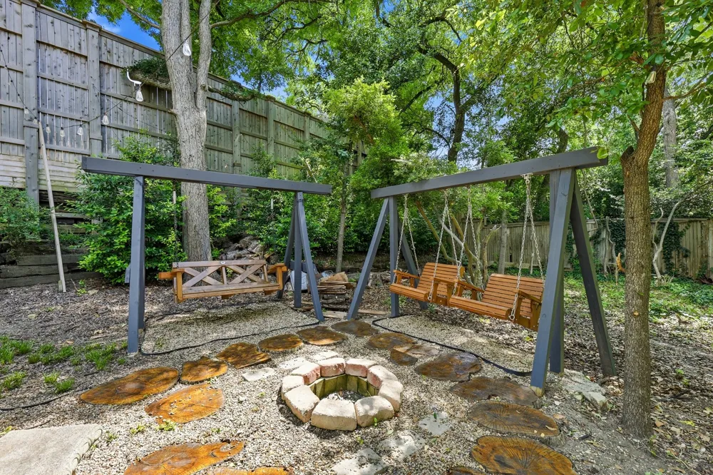 14917 Oaks North Drive Addison, TX 75254