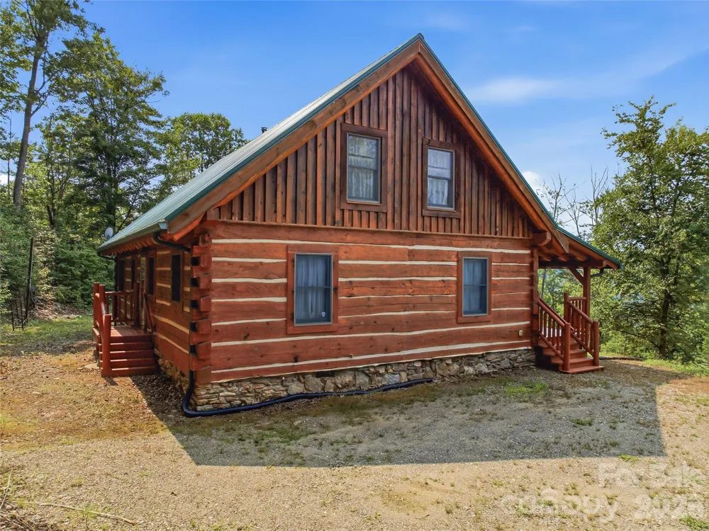 226 High Top Mountain Road Leicester, NC 28748