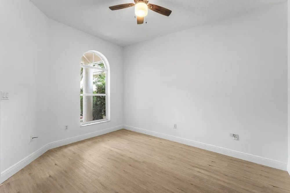 196 Seminole Lakes Drive Royal Palm Beach, FL 33411