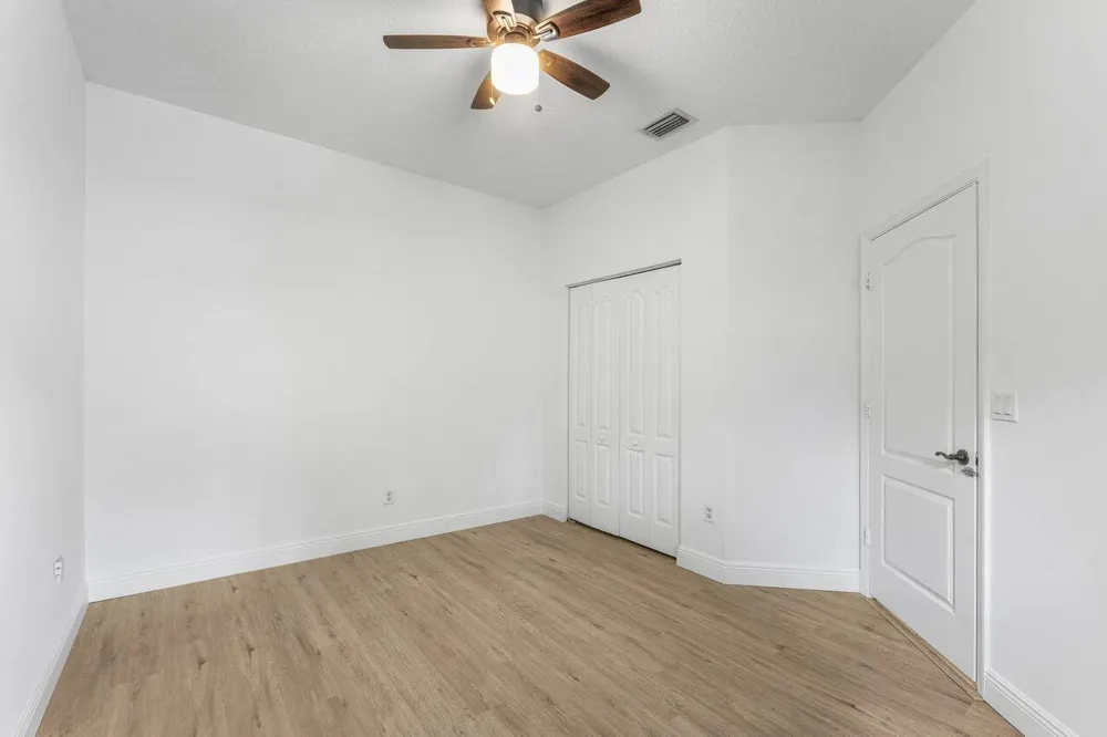 196 Seminole Lakes Drive Royal Palm Beach, FL 33411