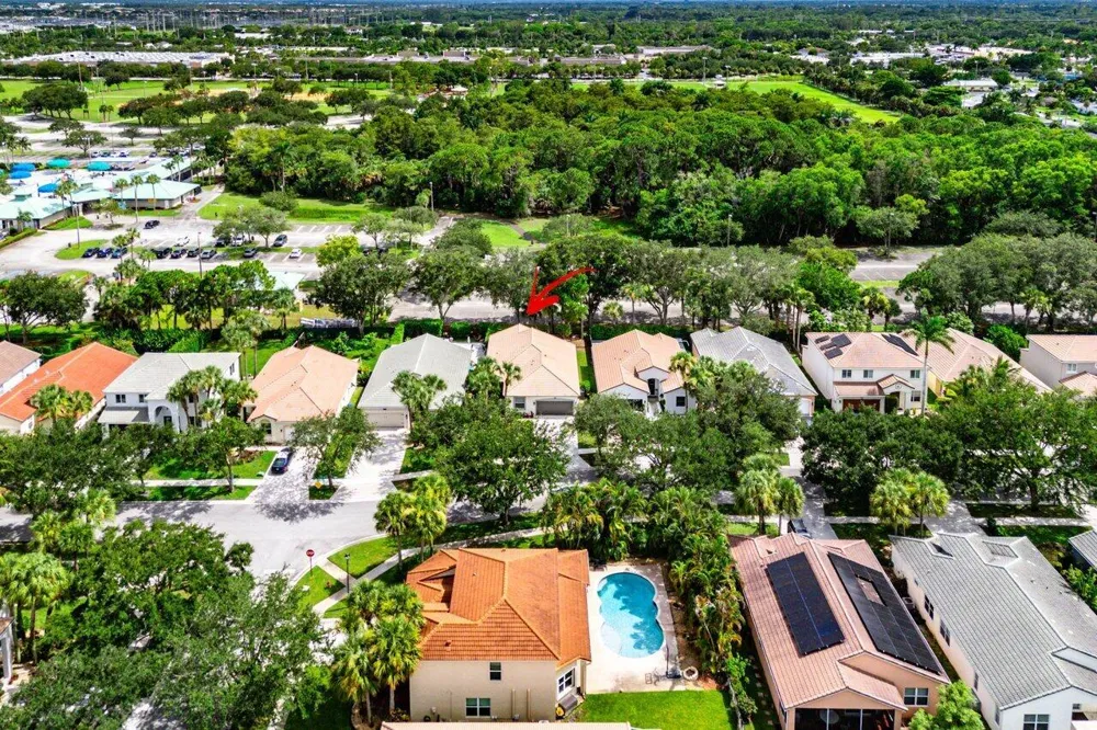 196 Seminole Lakes Drive Royal Palm Beach, FL 33411