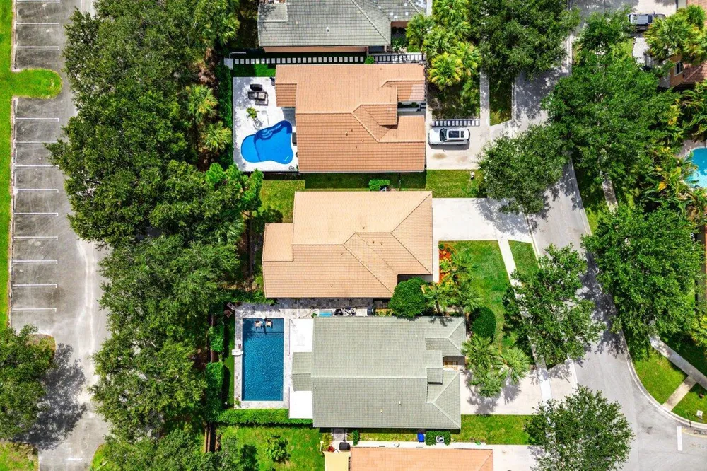 196 Seminole Lakes Drive Royal Palm Beach, FL 33411
