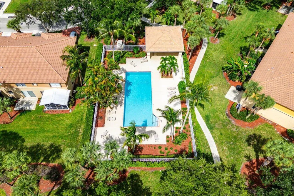 196 Seminole Lakes Drive Royal Palm Beach, FL 33411