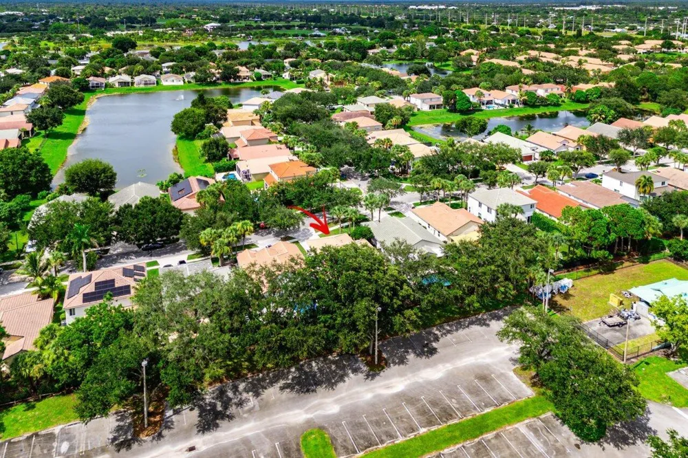 196 Seminole Lakes Drive Royal Palm Beach, FL 33411