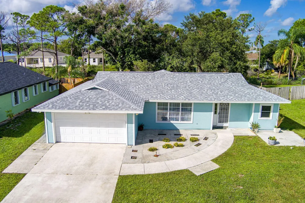 662 SE Essex Drive Port St. Lucie, FL 34984