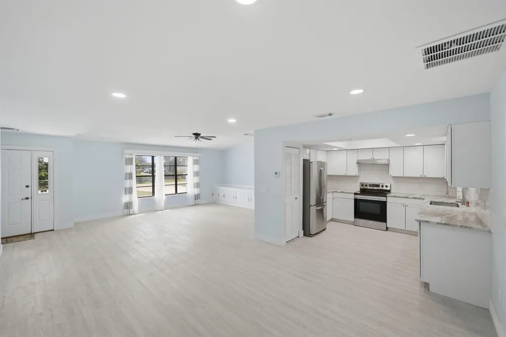 662 SE Essex Drive Port St. Lucie, FL 34984