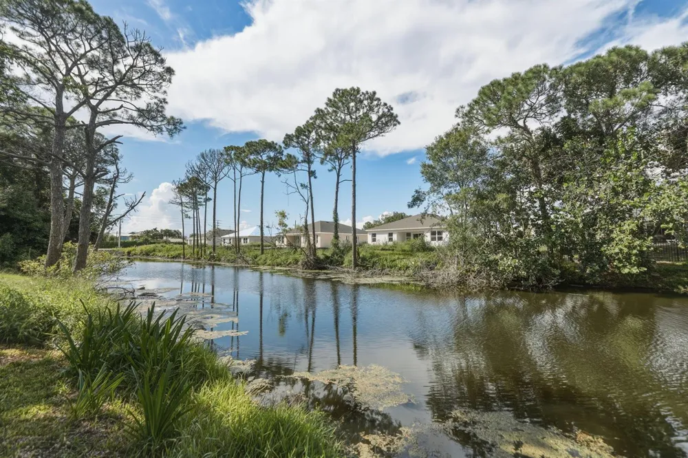 662 SE Essex Drive Port St. Lucie, FL 34984