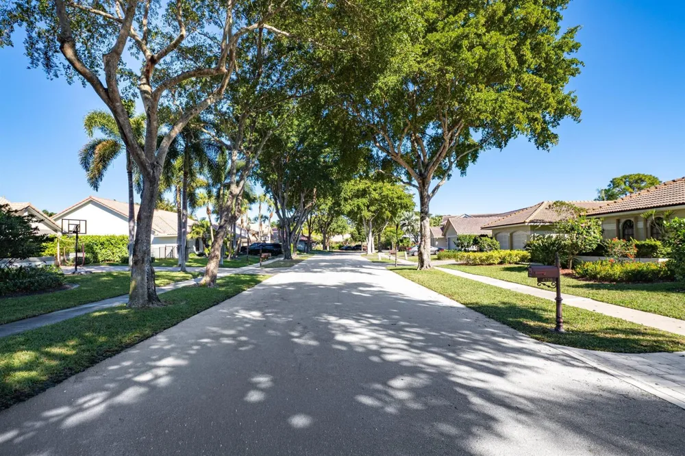 4720 NW 28th Avenue Boca Raton, FL 33434