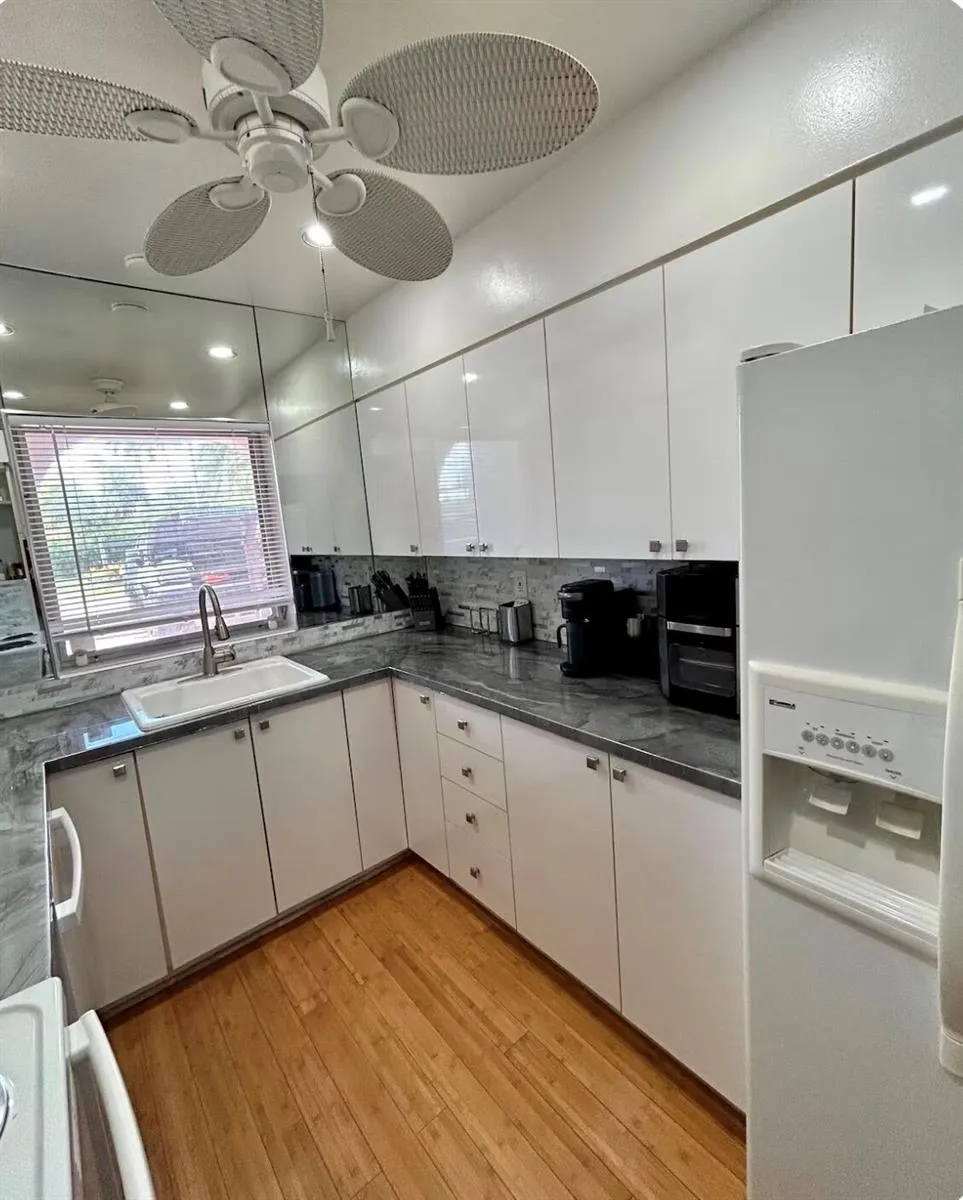 1800 E TERRA MAR DRIVE Lauderdale By The Sea, FL 33062