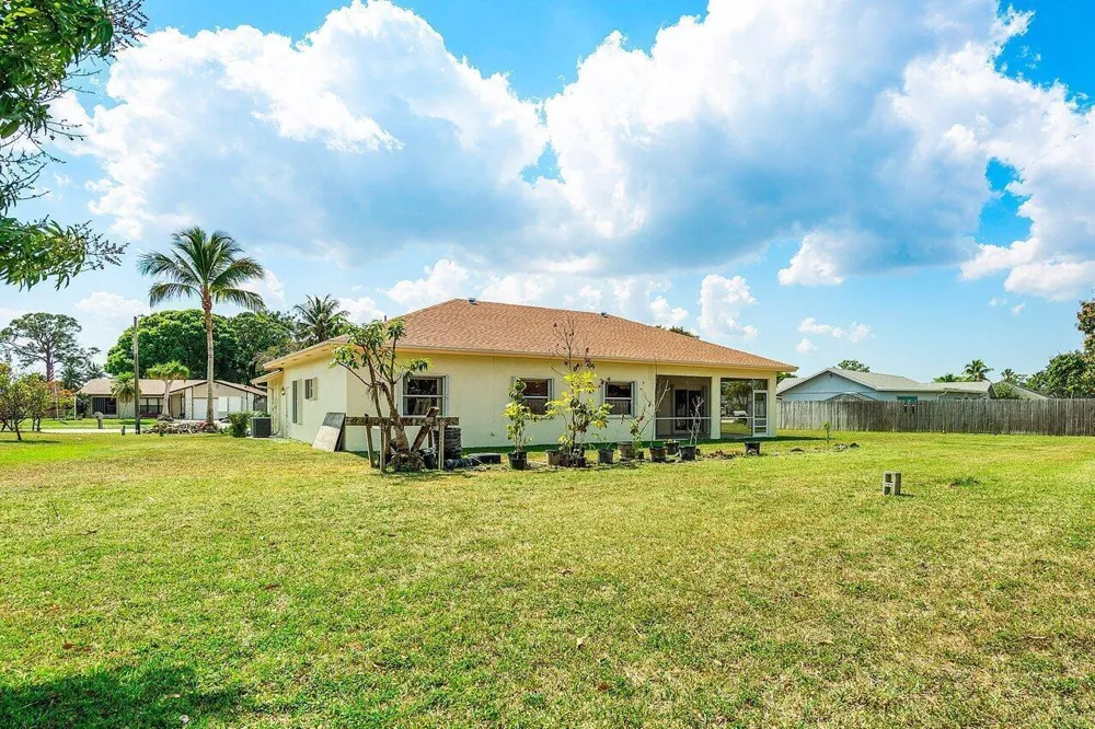 273 Ponce De Leon Street Royal Palm Beach, FL 33411