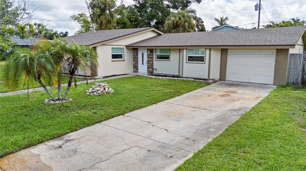 3831 118TH STREET W Bradenton, FL 34210