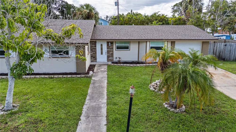 3831 118TH STREET W Bradenton, FL 34210