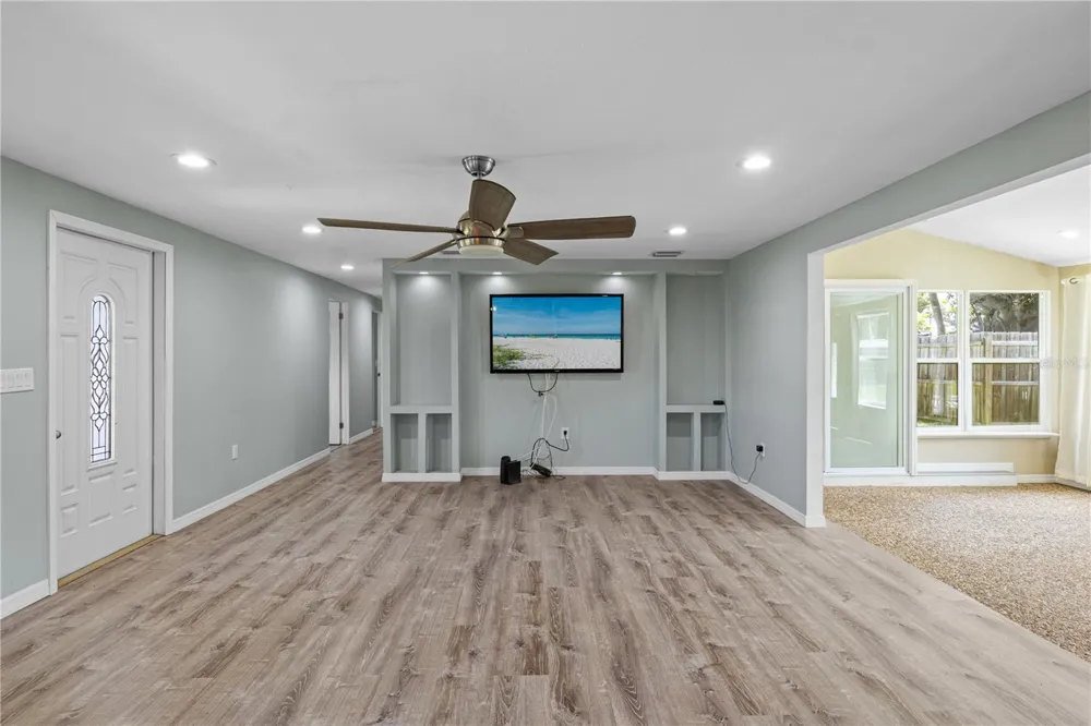 3831 118TH STREET W Bradenton, FL 34210