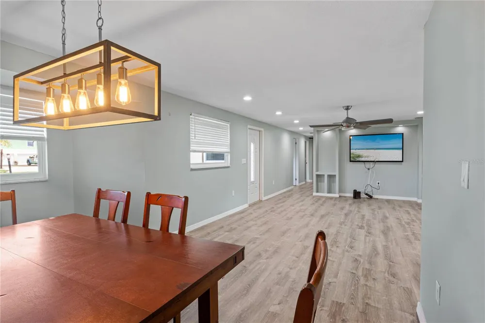 3831 118TH STREET W Bradenton, FL 34210