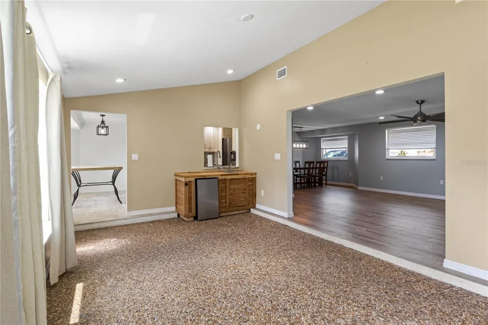 3831 118TH STREET W Bradenton, FL 34210