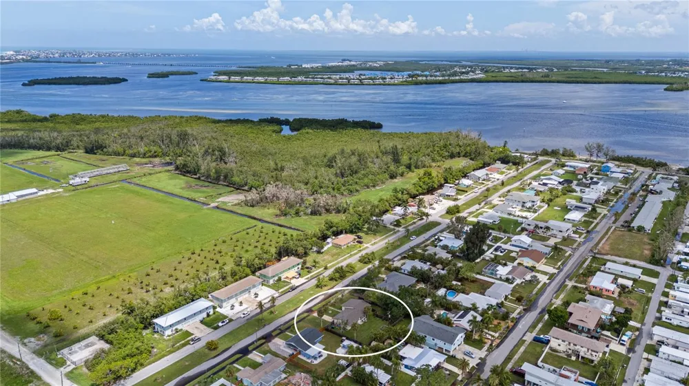 3831 118TH STREET W Bradenton, FL 34210