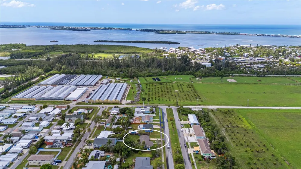 3831 118TH STREET W Bradenton, FL 34210