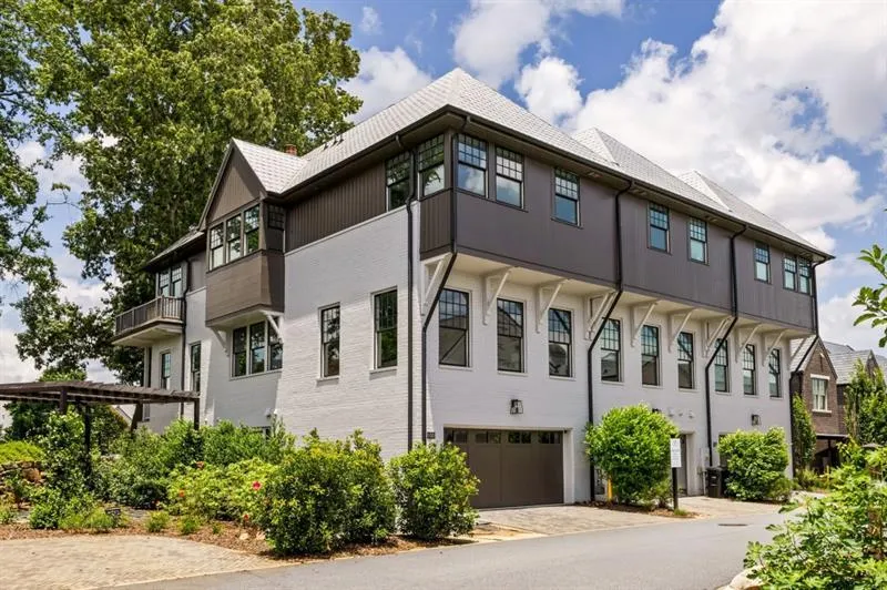 100 Glasgow Lane Fayetteville, GA 30214