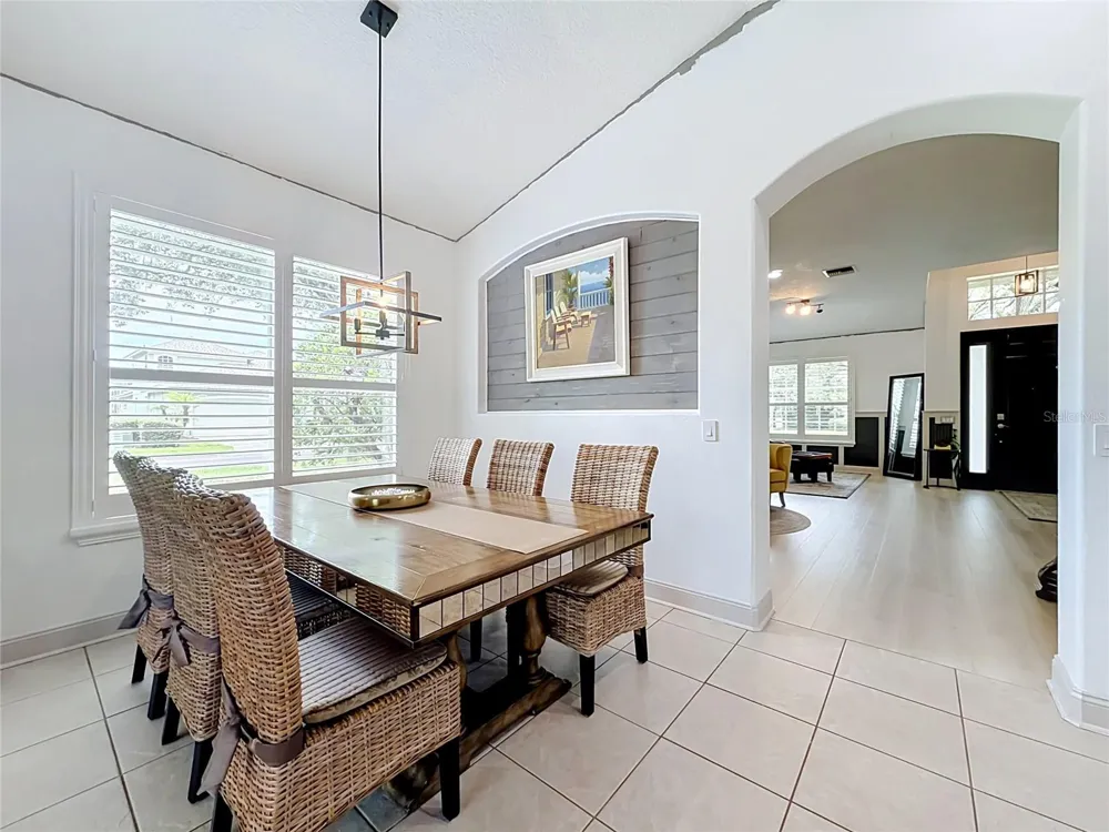 5846 BENT GRASS DRIVE Valrico, FL 33596