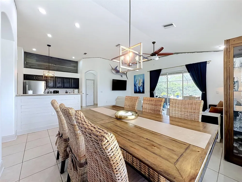 5846 BENT GRASS DRIVE Valrico, FL 33596