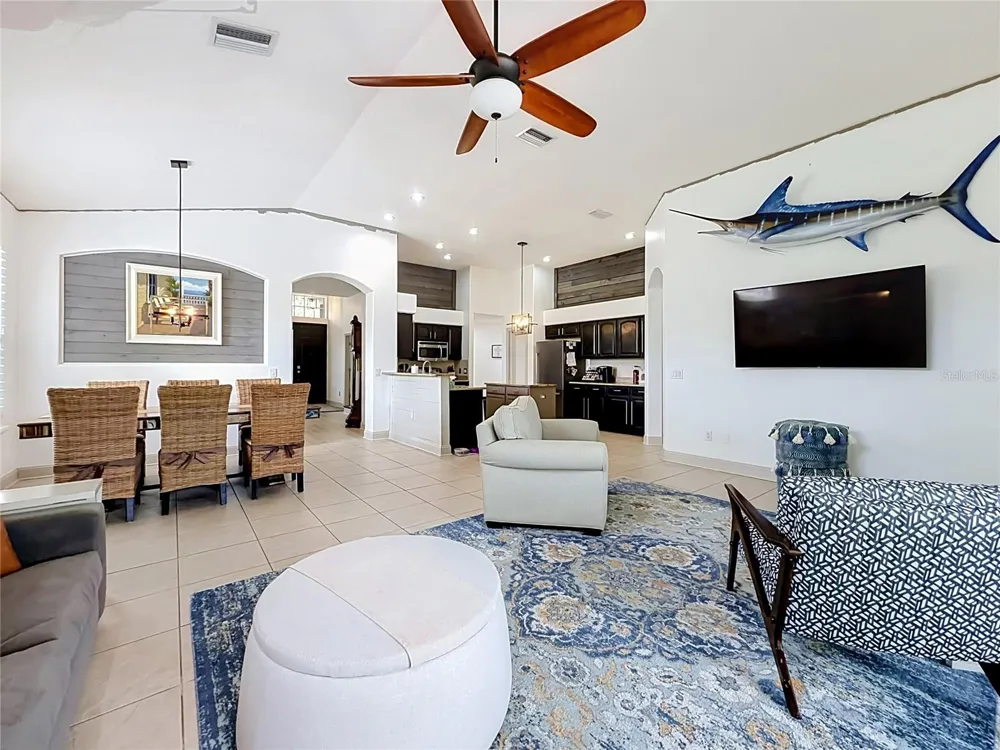 5846 BENT GRASS DRIVE Valrico, FL 33596