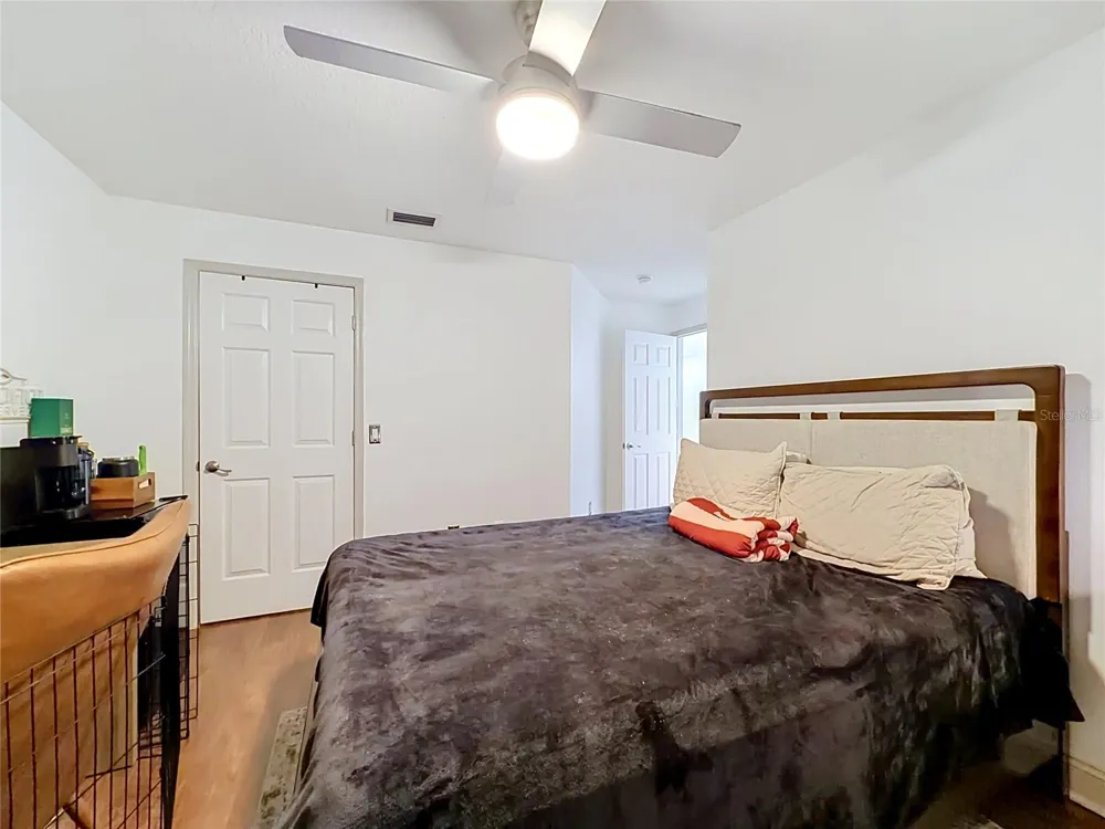 5846 BENT GRASS DRIVE Valrico, FL 33596