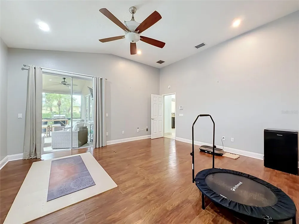 5846 BENT GRASS DRIVE Valrico, FL 33596